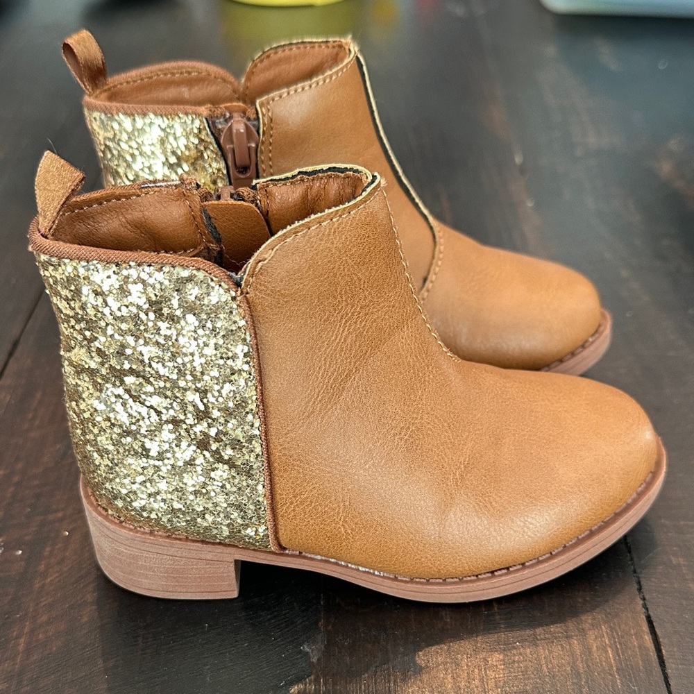 OshKosh B’gosh Toddler Gold Sparkle and Tan Ankle Boots